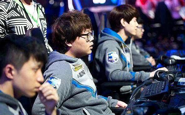 Mouz 对阵 NAVI， Spirit 对阵 FaZe 在 ESL Pro League S22 决赛